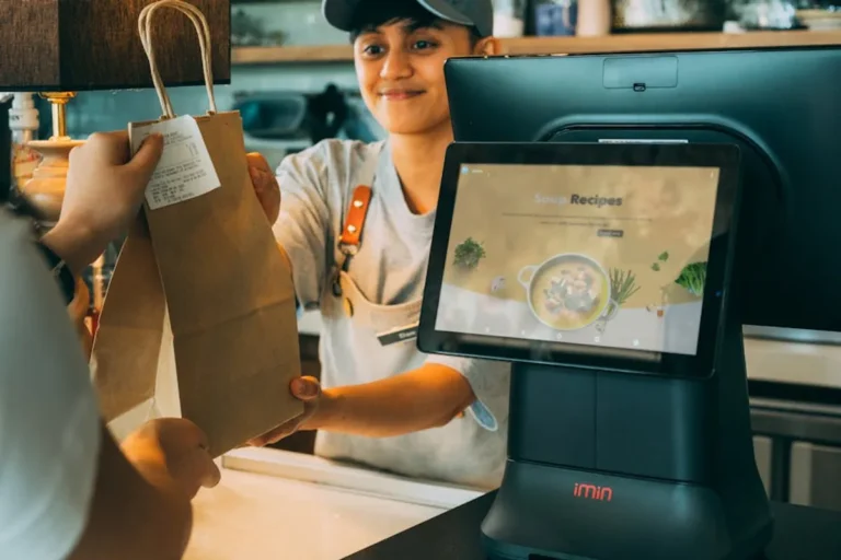 Custom Bag Design Ideas for Seasonal Campaigns