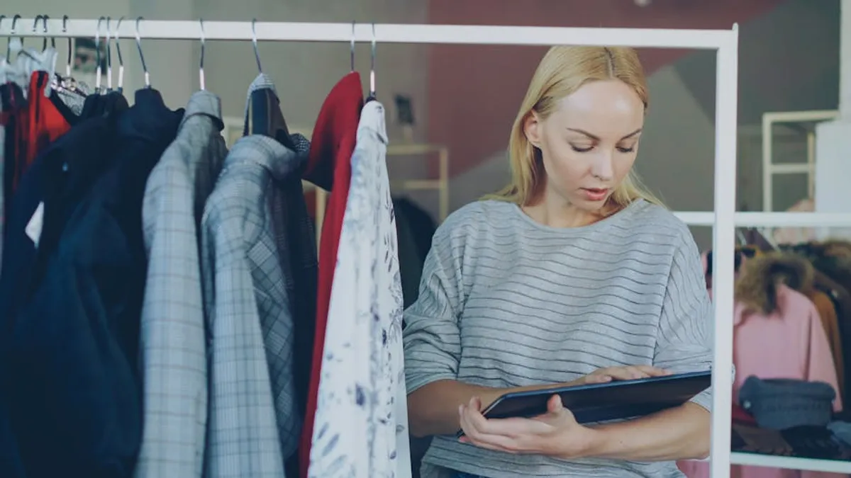 How to Choose Retail Bags for Your Brand