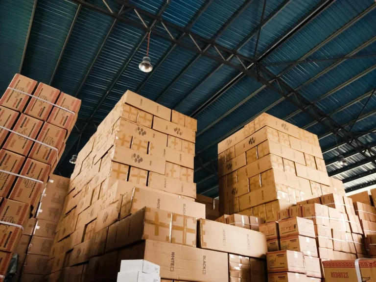 MOQ Economics in Flexible Packaging: When Lower Order Quantities Cost More